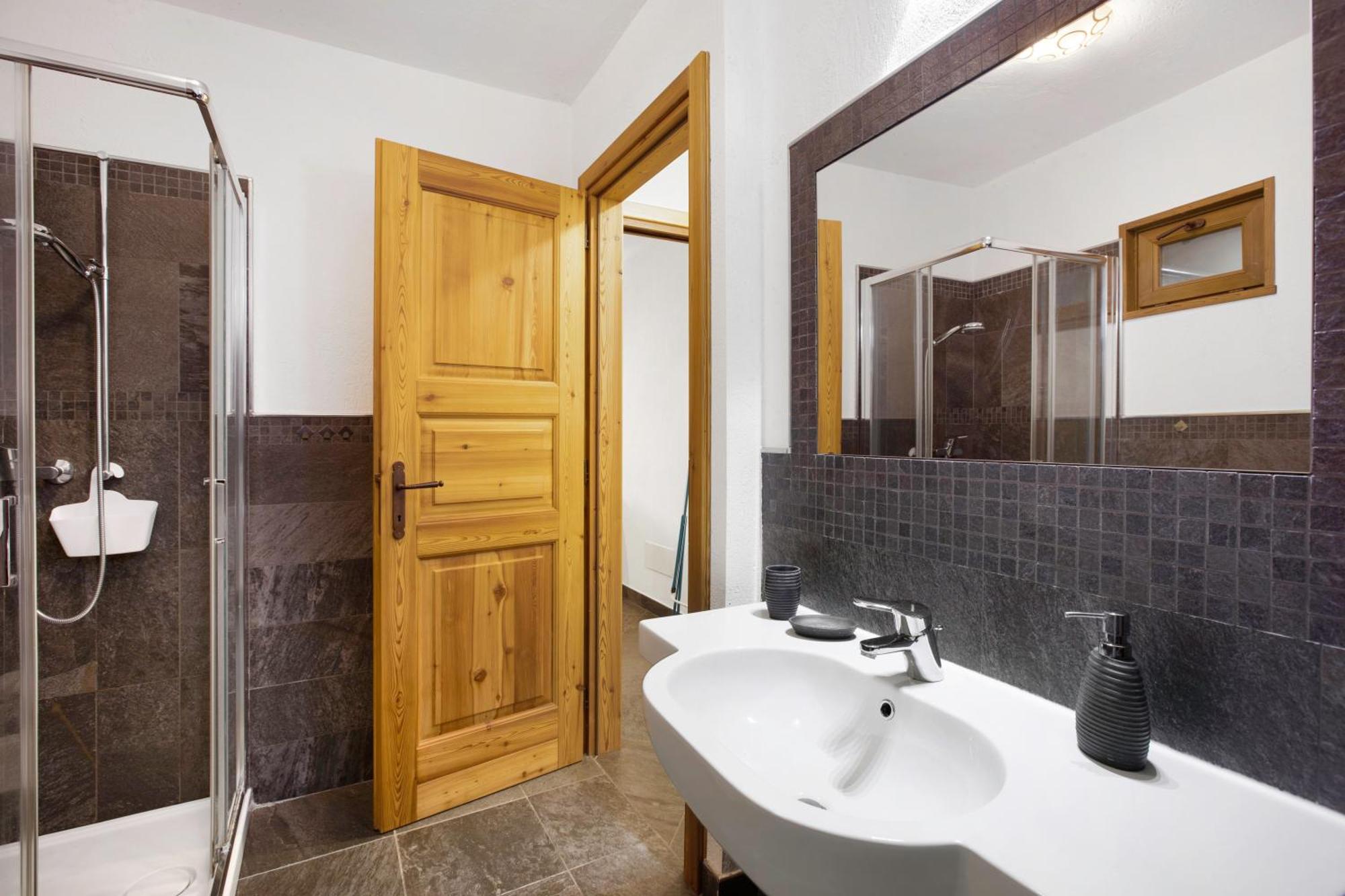 Mini House Valle D'Aosta Roisan المظهر الخارجي الصورة